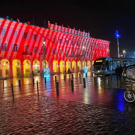 View On Principal Massena Place, 2 Min Walk *